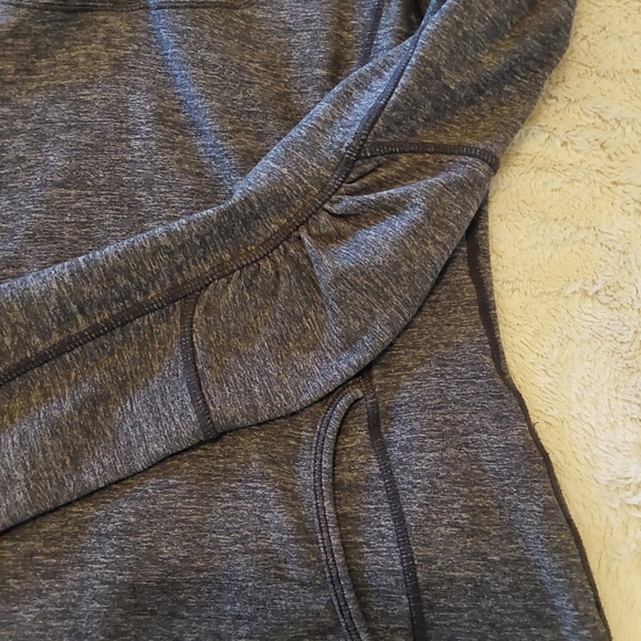 🌺 NEW Lululemon Gray Run Resolution 1/4 Zip Define Shacket/Jacket - Picture 15 of 16